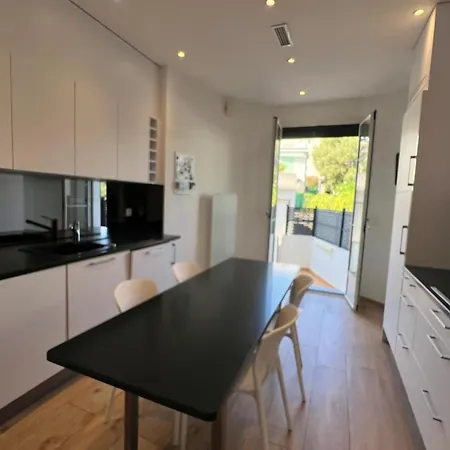 Les Pins 6 People Pool Tennis Apartment *