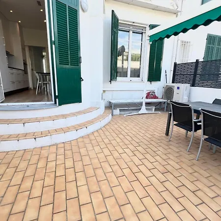 Les Pins 6 People Pool Tennis Juan-les-Pins